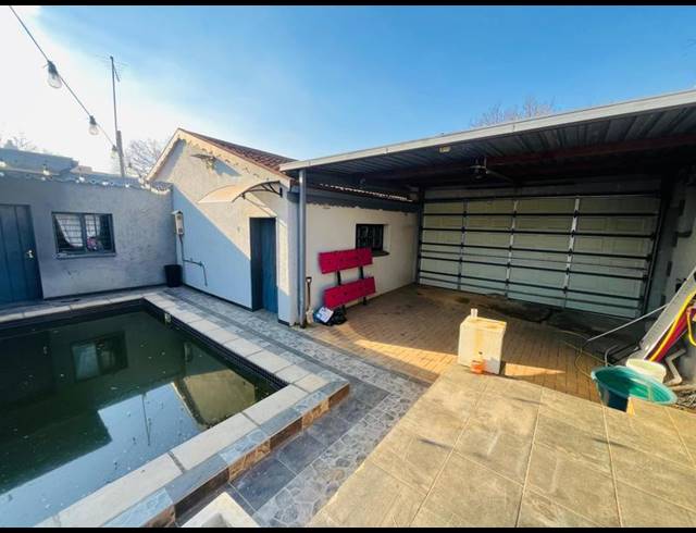 7 BEDROOM HOUSE FOR SALE IN BENONI CENTRAL